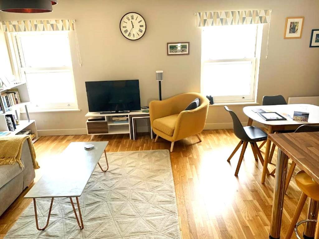 North Sea View Apartment Скарборо Экстерьер фото